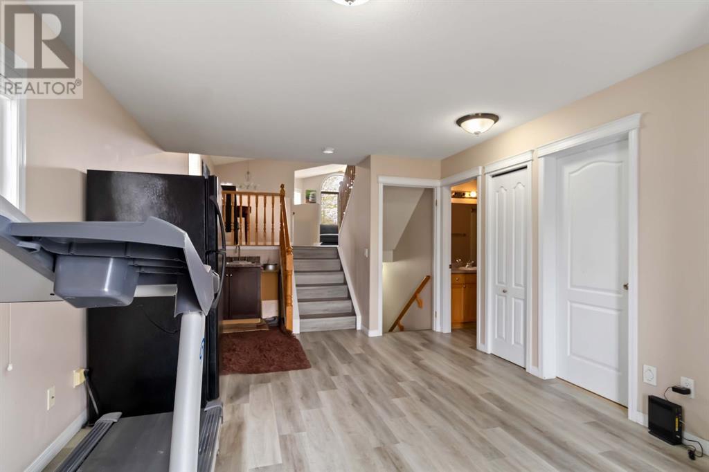 228 Paris Crescent, Fort McMurray