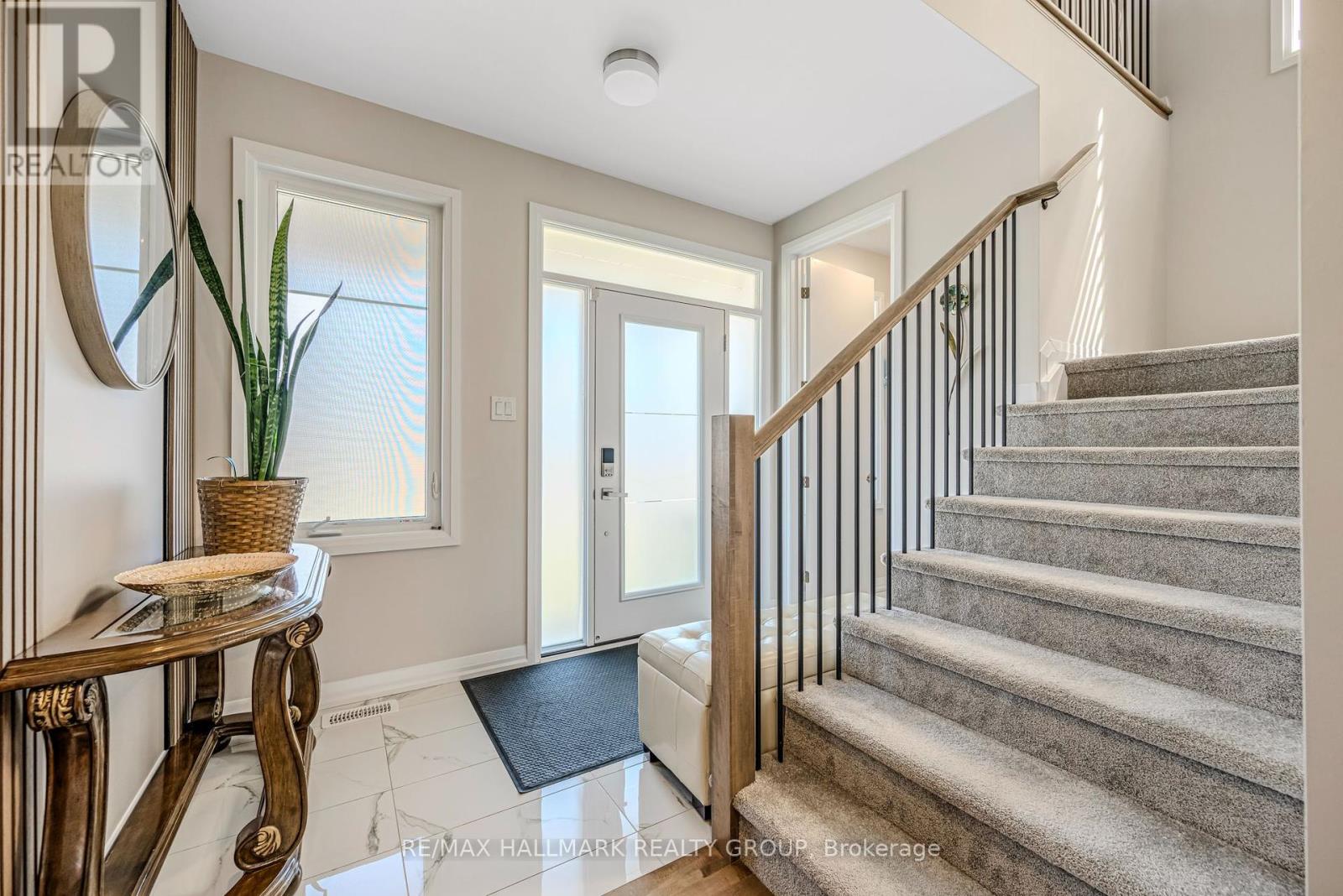 Foyer with walk-in closet