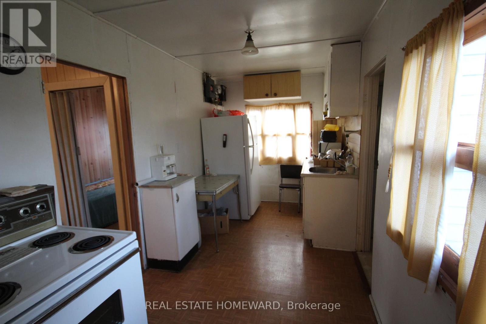 Photo 10 of 27125 Woodbine Avenue, Georgina ON