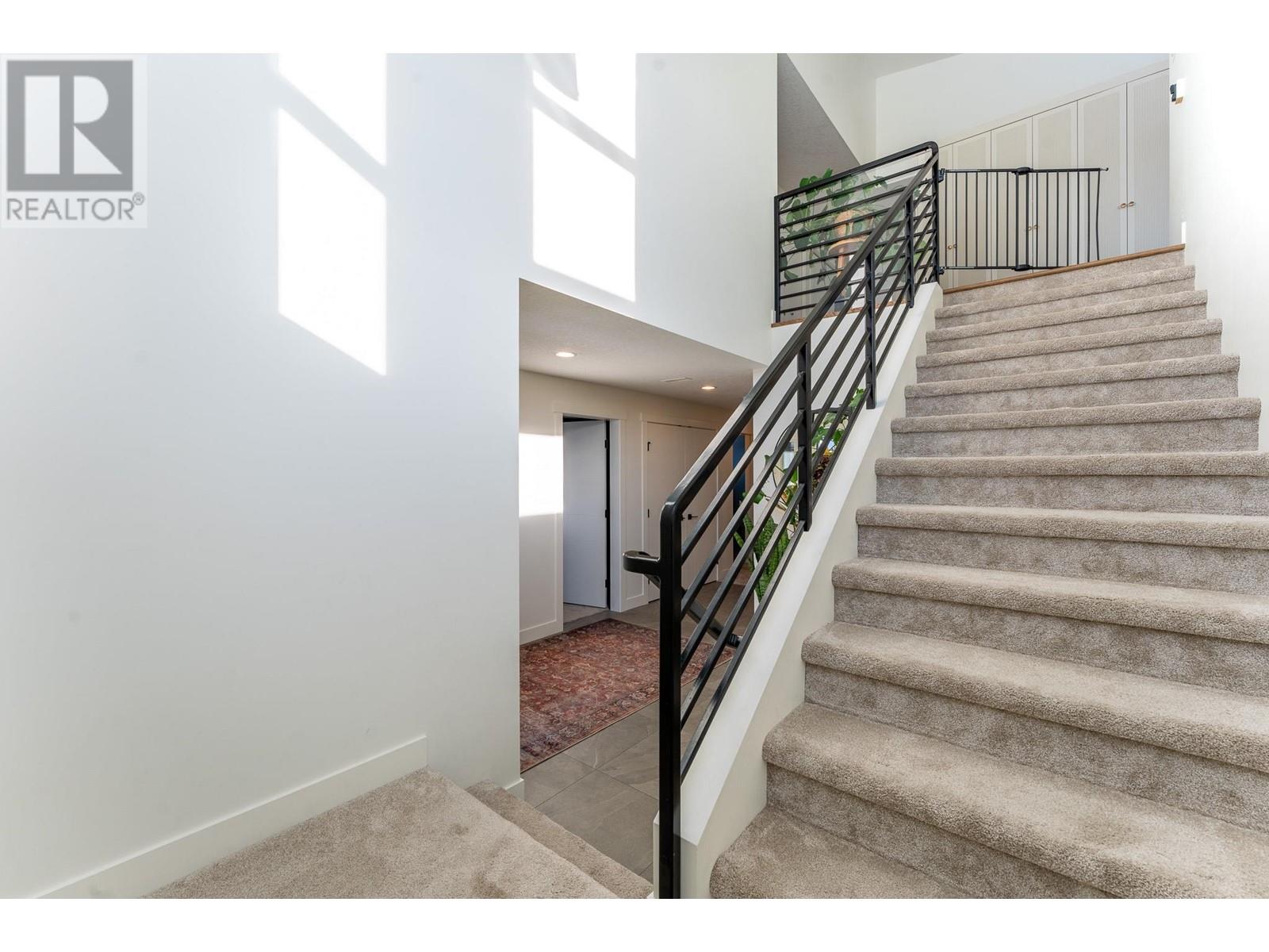 Photo 11 of 2834 Links Drive, Prince George BC