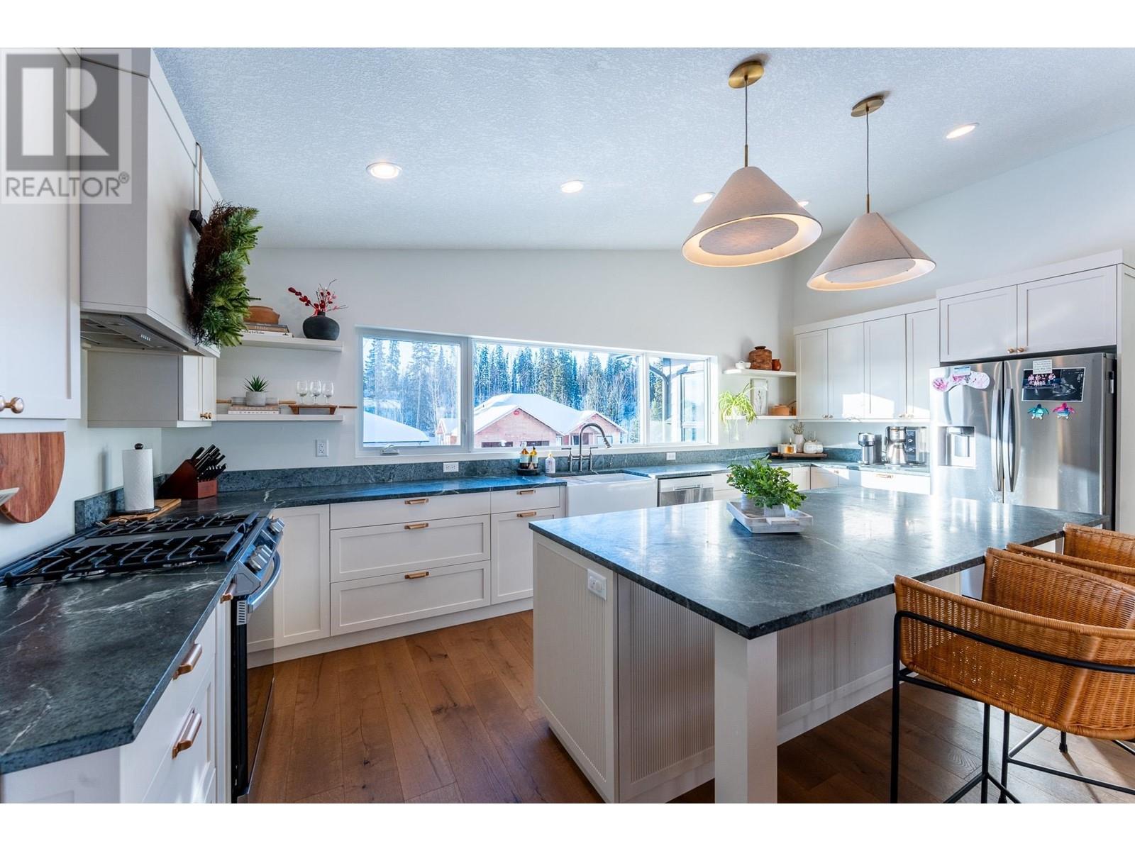Photo 18 of 2834 Links Drive, Prince George BC