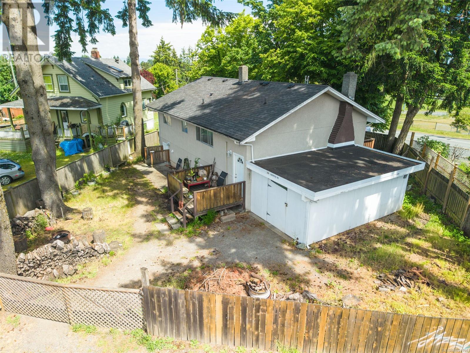 308 HAREWOOD RD - 9