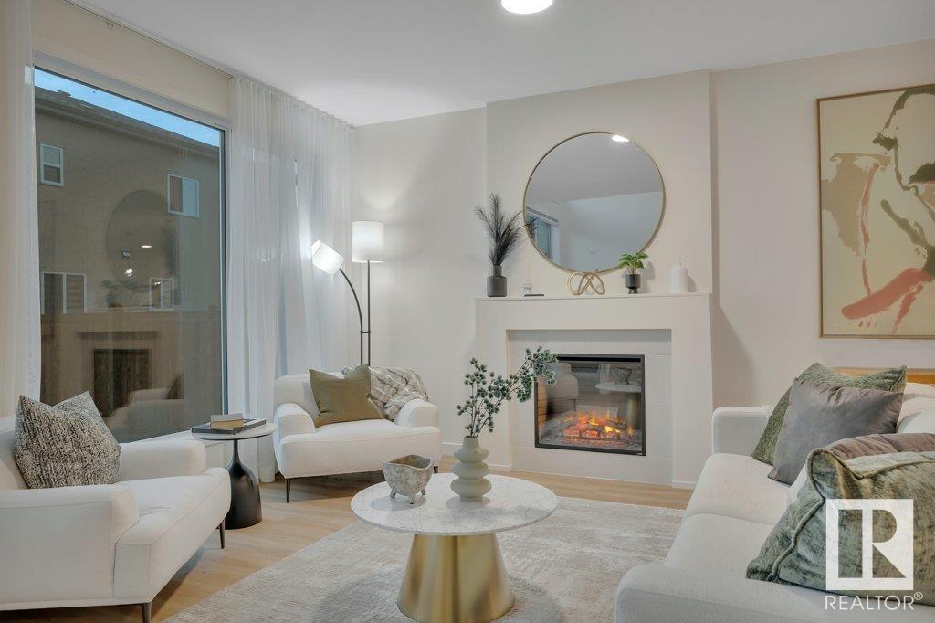 Photo 1 of 17371 100 St Nw, Edmonton AB