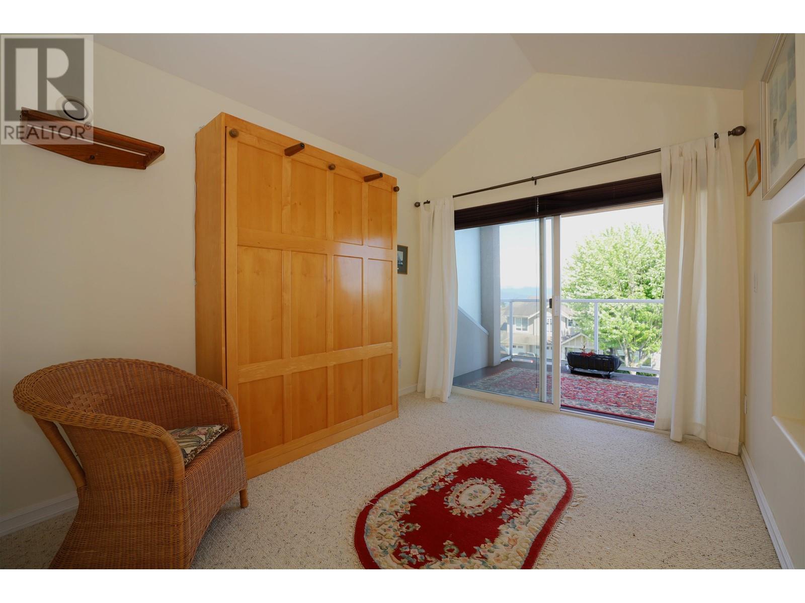 561 SPYGLASS ROAD, Gibsons