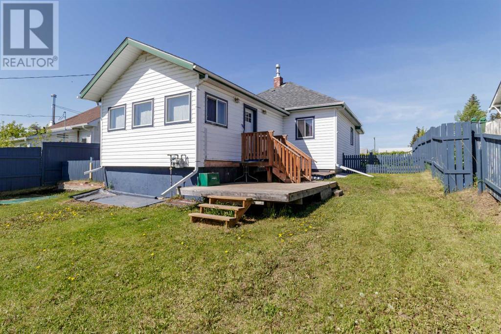 2025 23 Ave, Delburne