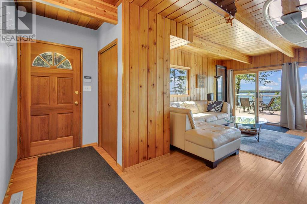 Photo 38 of 411 Birchcliff Road, Birchcliff AB
