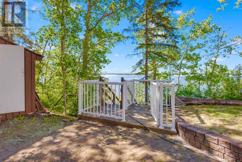 Photo 14 of 411 Birchcliff Road, Birchcliff AB