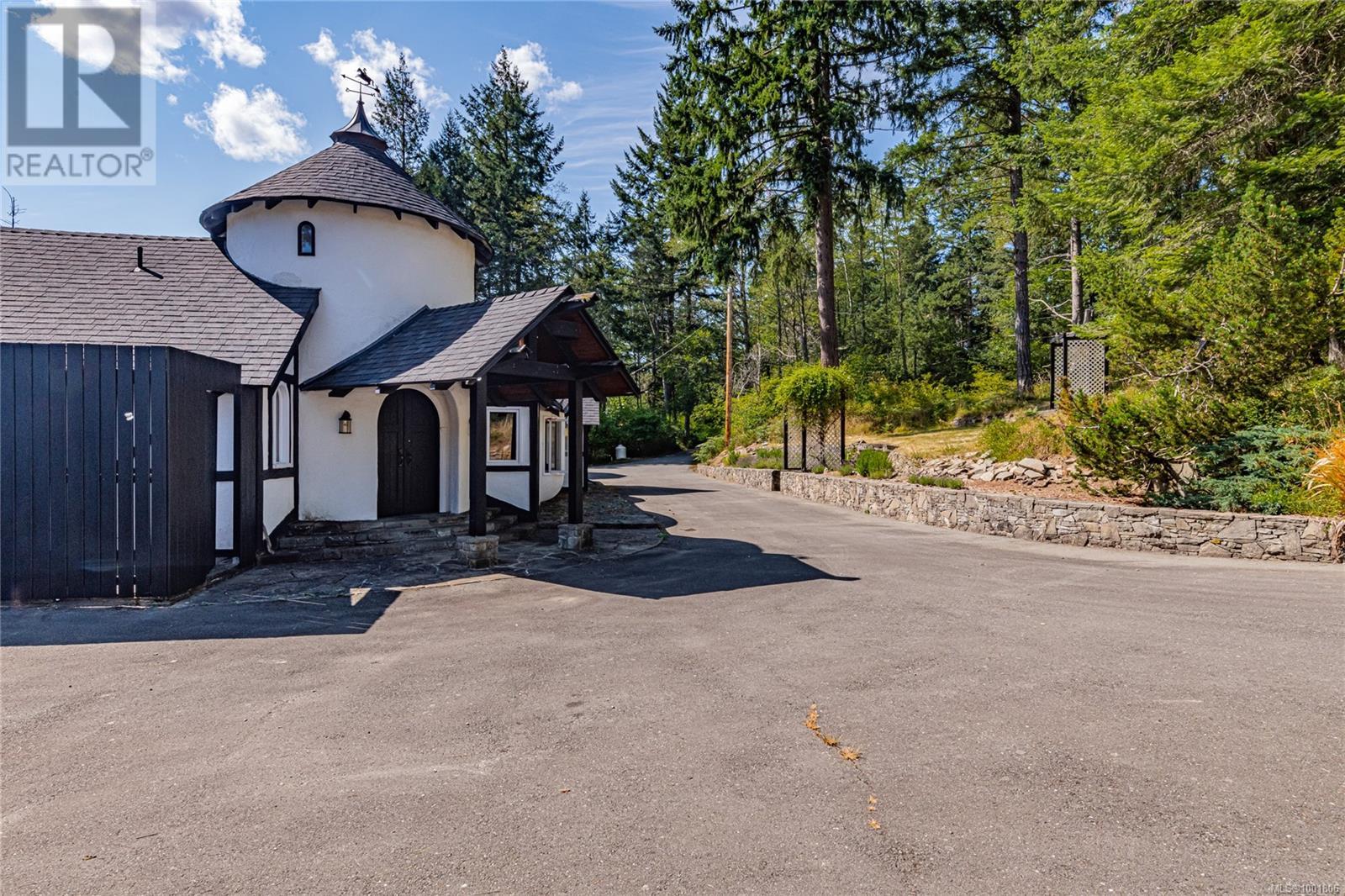 140 Kitchen Rd, Salt Spring