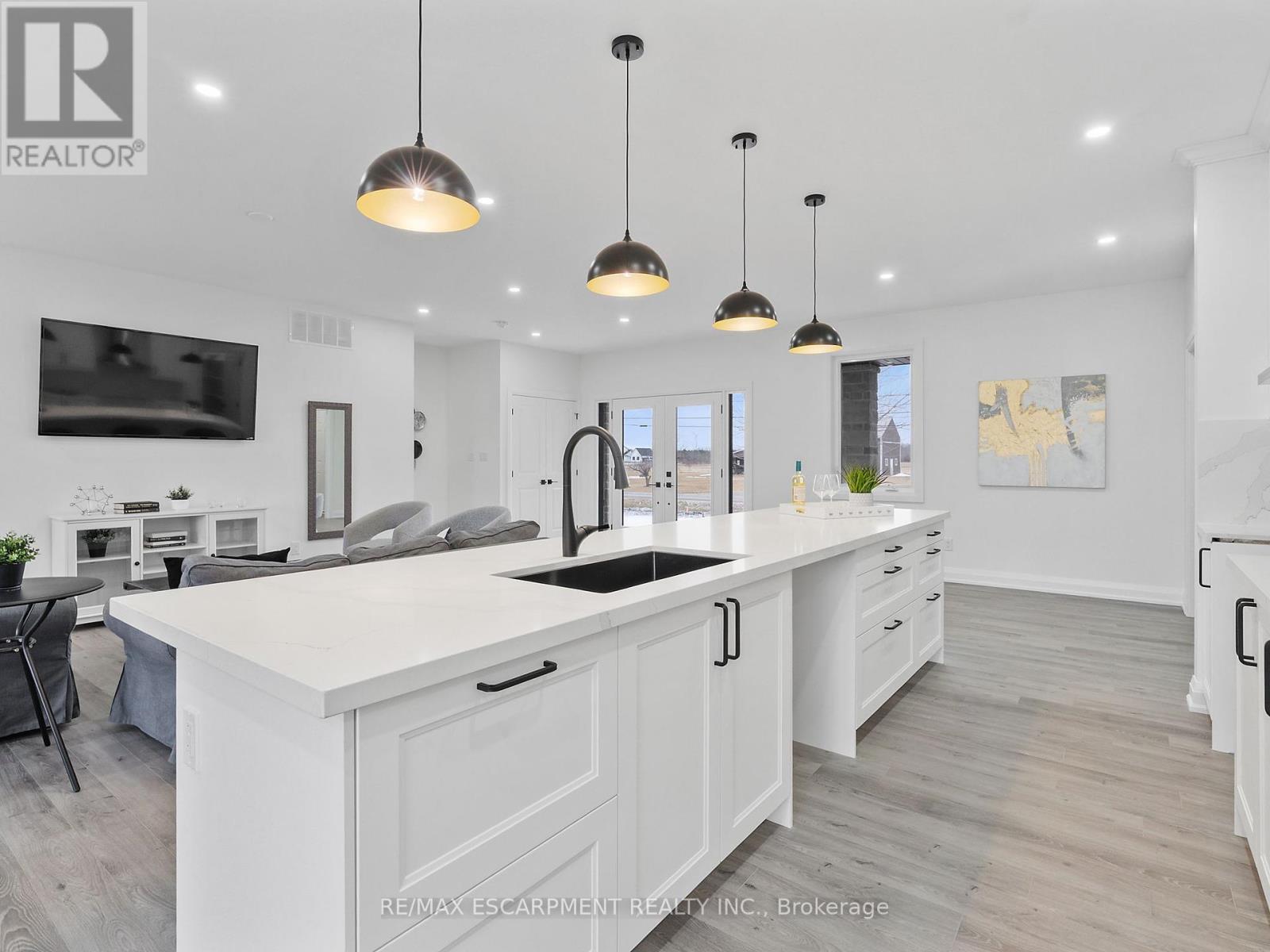 Photo 39 of 804 South Coast Drive, Haldimand ON