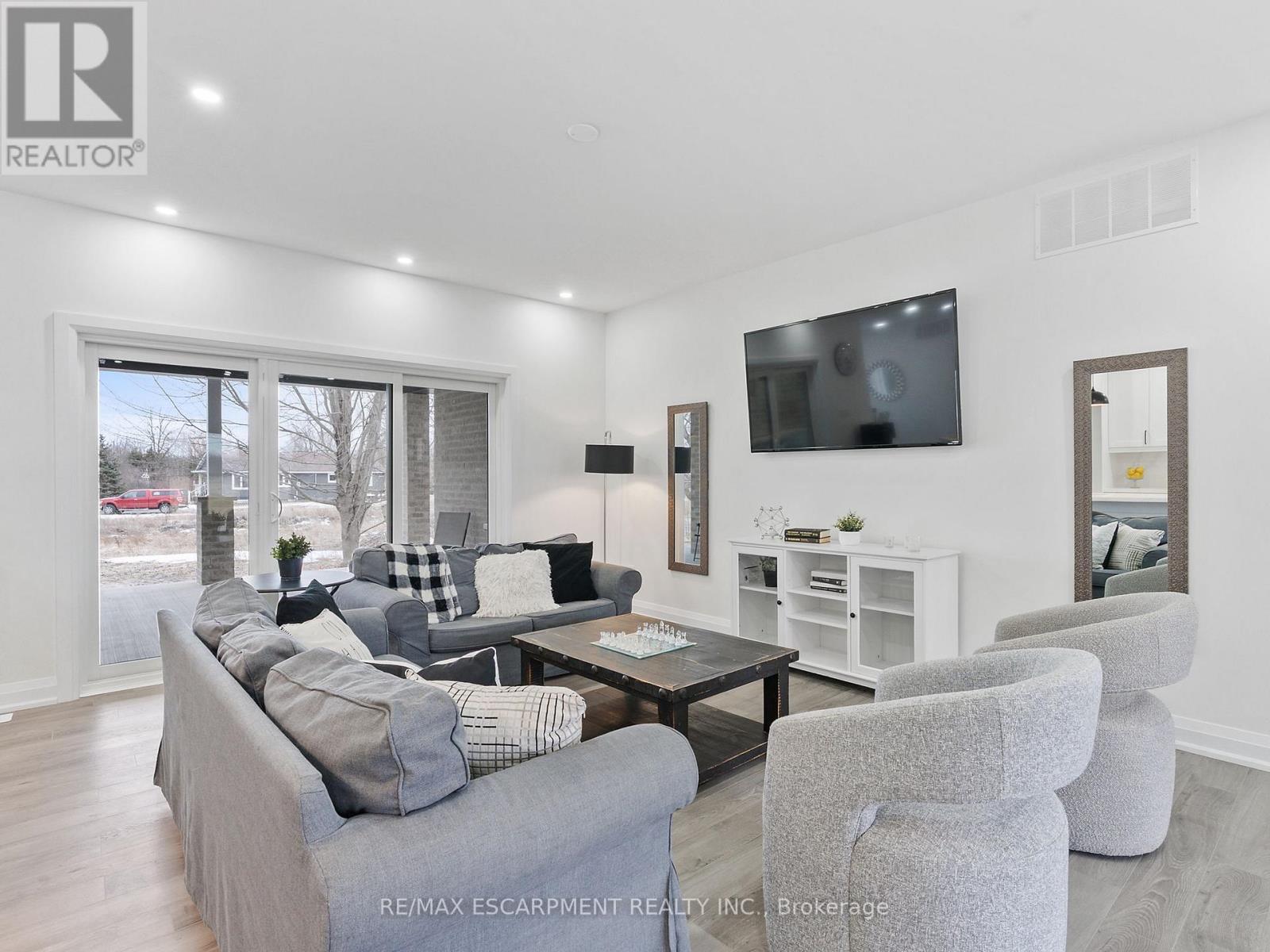 Photo 32 of 804 South Coast Drive, Haldimand ON