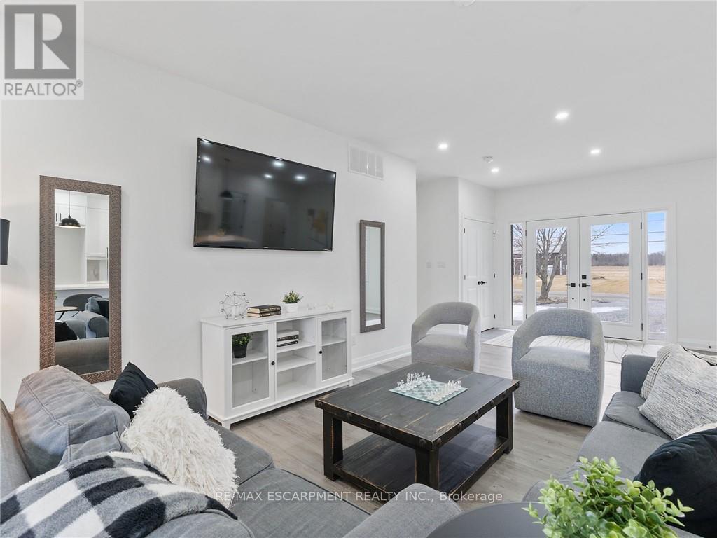 Photo 14 of 804 South Coast Drive, Haldimand ON