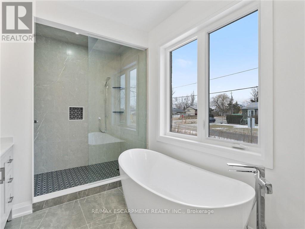 Photo 21 of 804 South Coast Drive, Haldimand ON