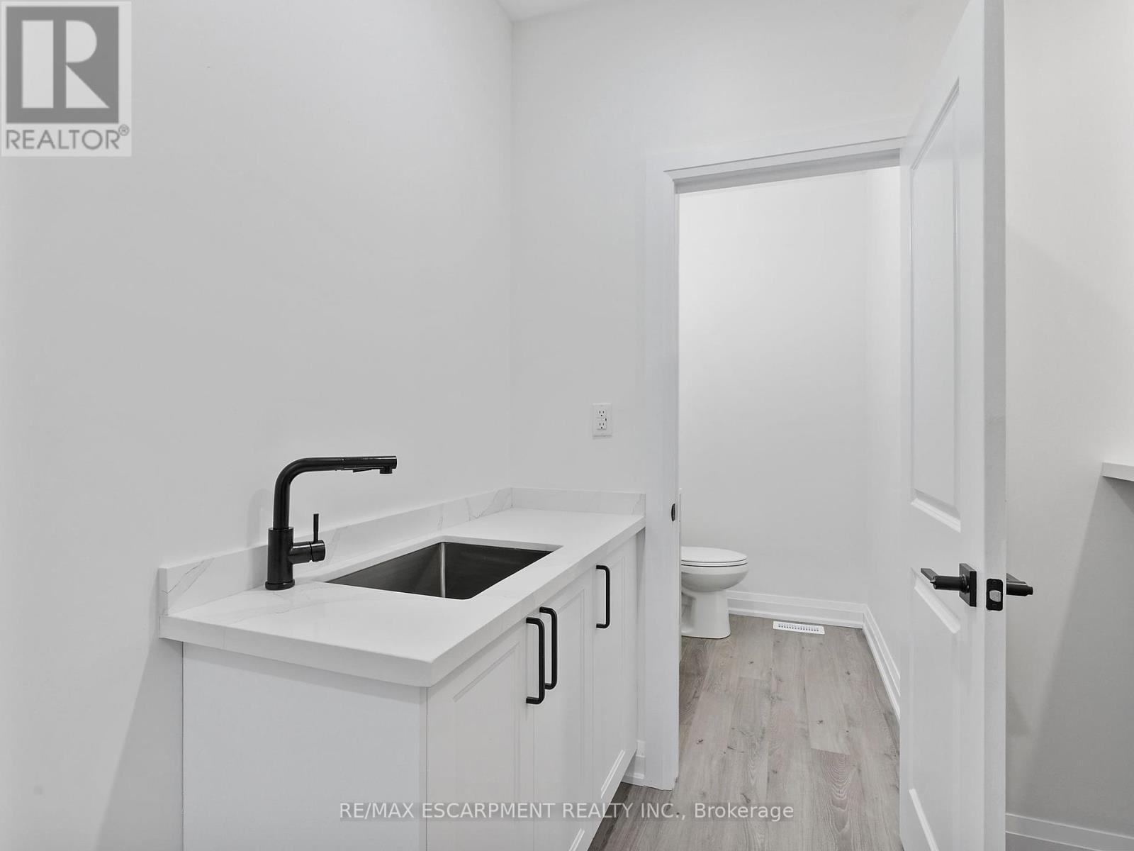 Photo 20 of 804 South Coast Drive, Haldimand ON