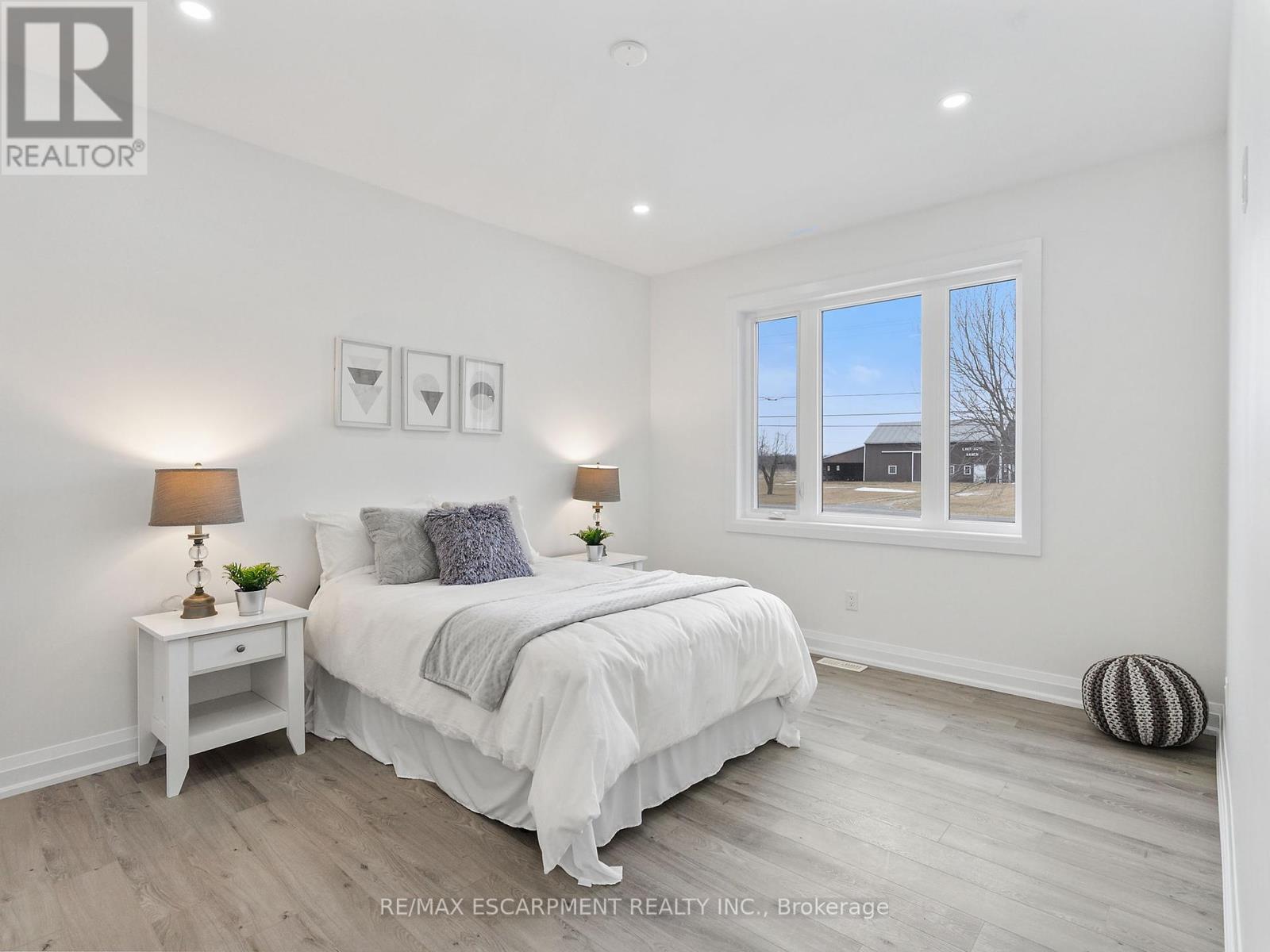 Photo 22 of 804 South Coast Drive, Haldimand ON