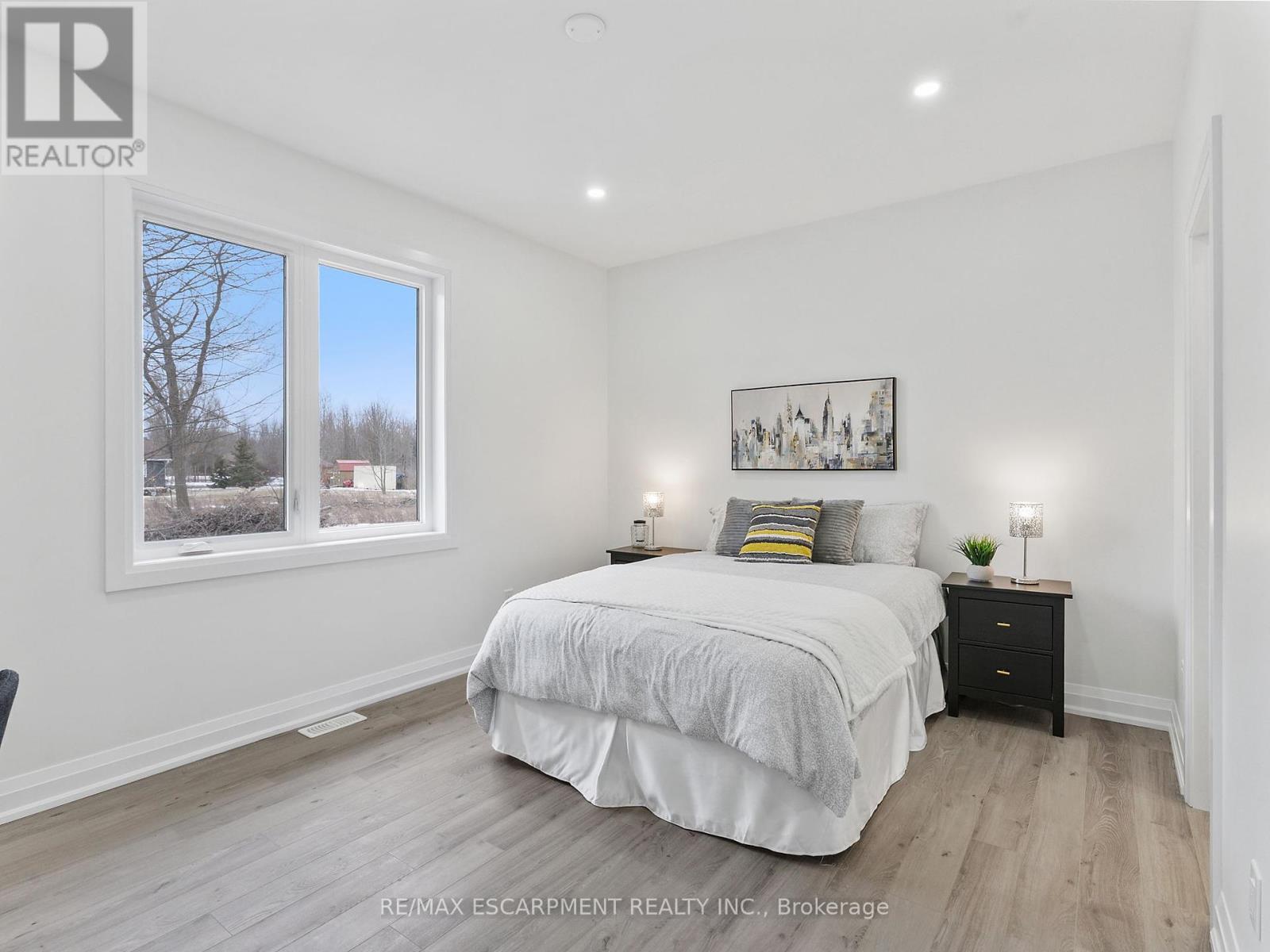 Photo 5 of 804 South Coast Drive, Haldimand ON