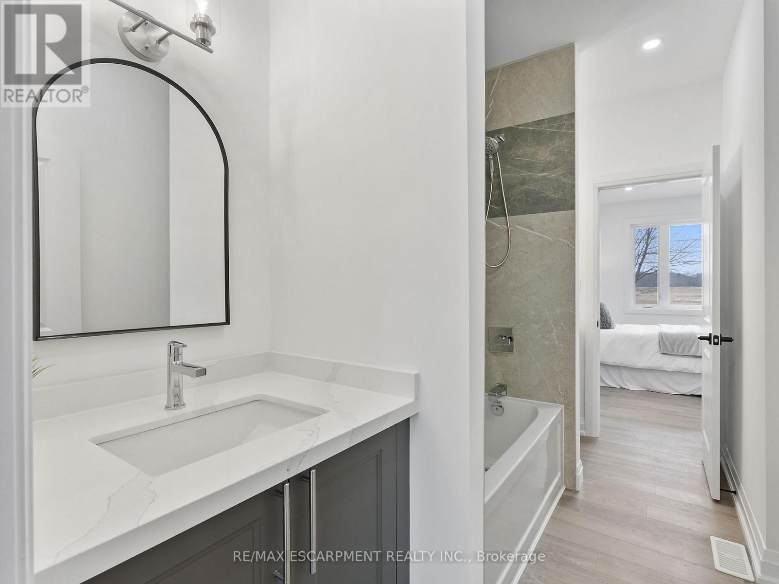 Photo 28 of 804 South Coast Drive, Haldimand ON