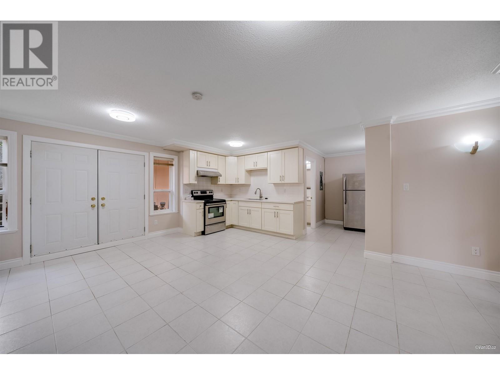 6589 KITCHENER STREET, Burnaby