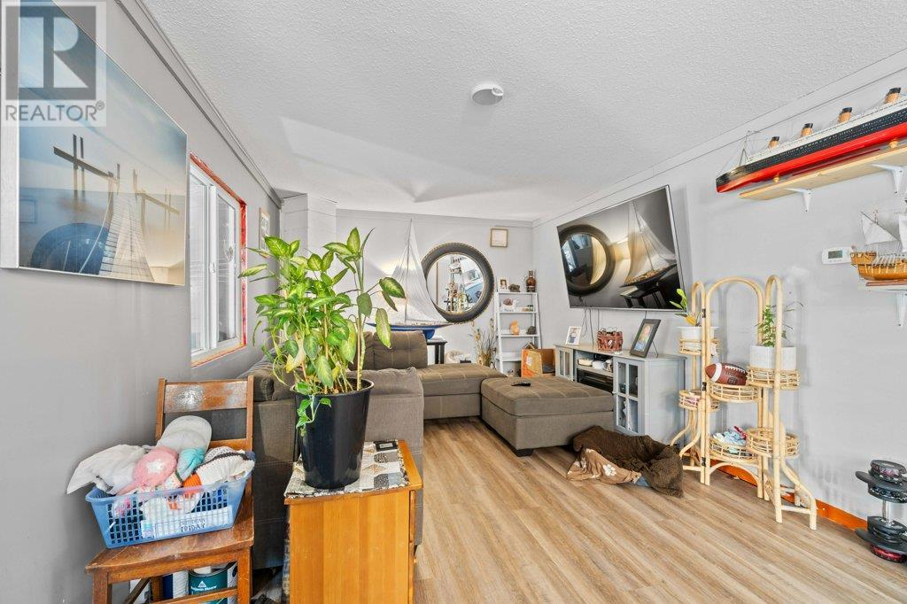  1209 Martinson Avenue, Sicamous