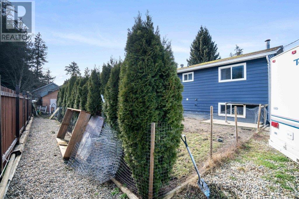  1209 Martinson Avenue, Sicamous