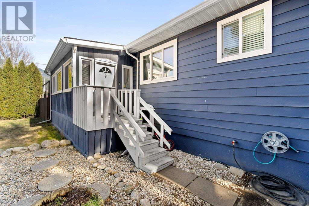  1209 Martinson Avenue, Sicamous