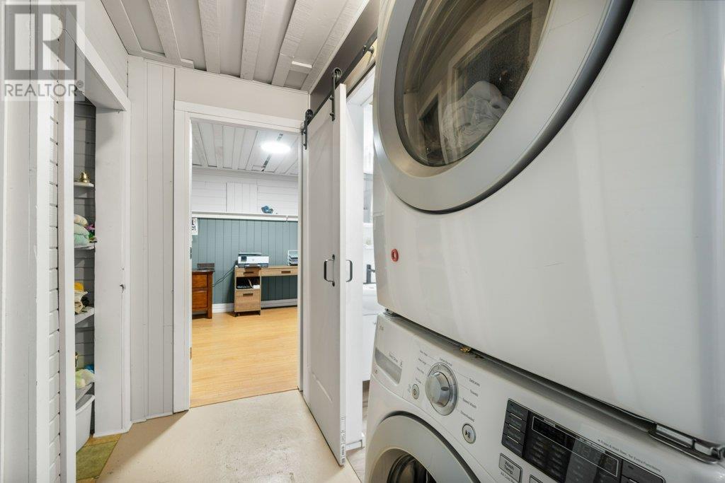  1209 Martinson Avenue, Sicamous