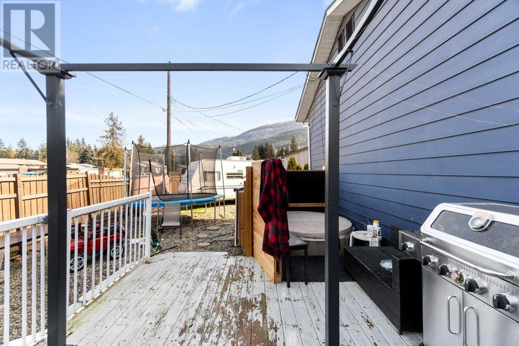  1209 Martinson Avenue, Sicamous