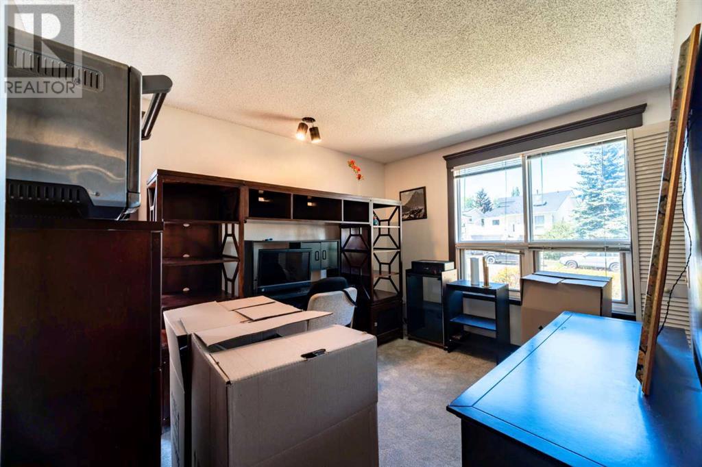 Single Family House Bungalow for Sale in  Woodglen Rise SW Woodbine Calgary 