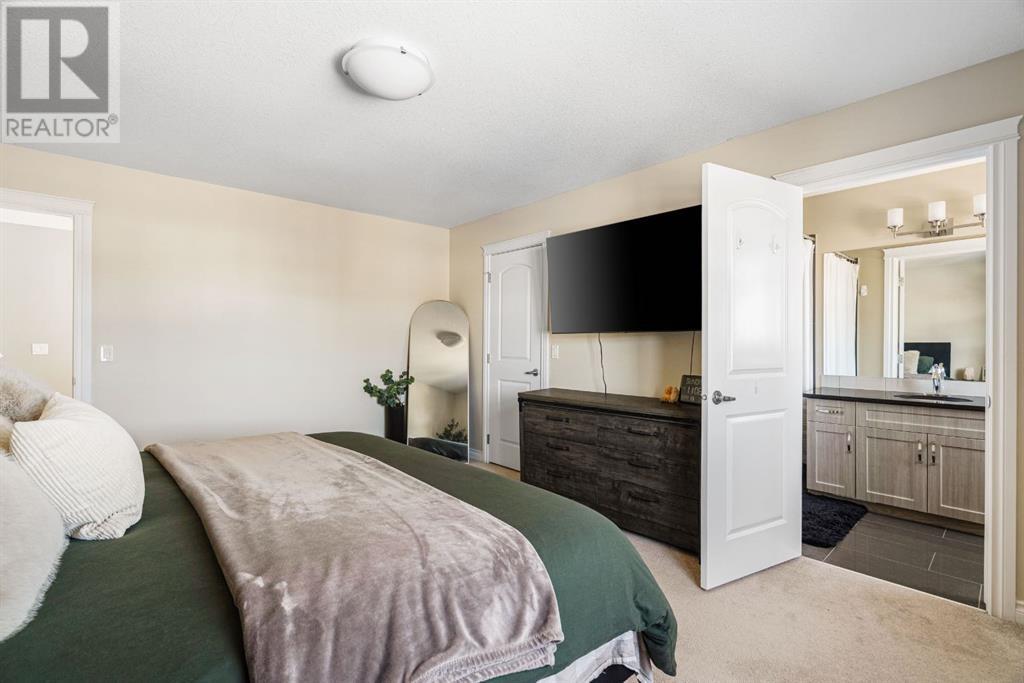 384 Dixon Road, Fort McMurray
