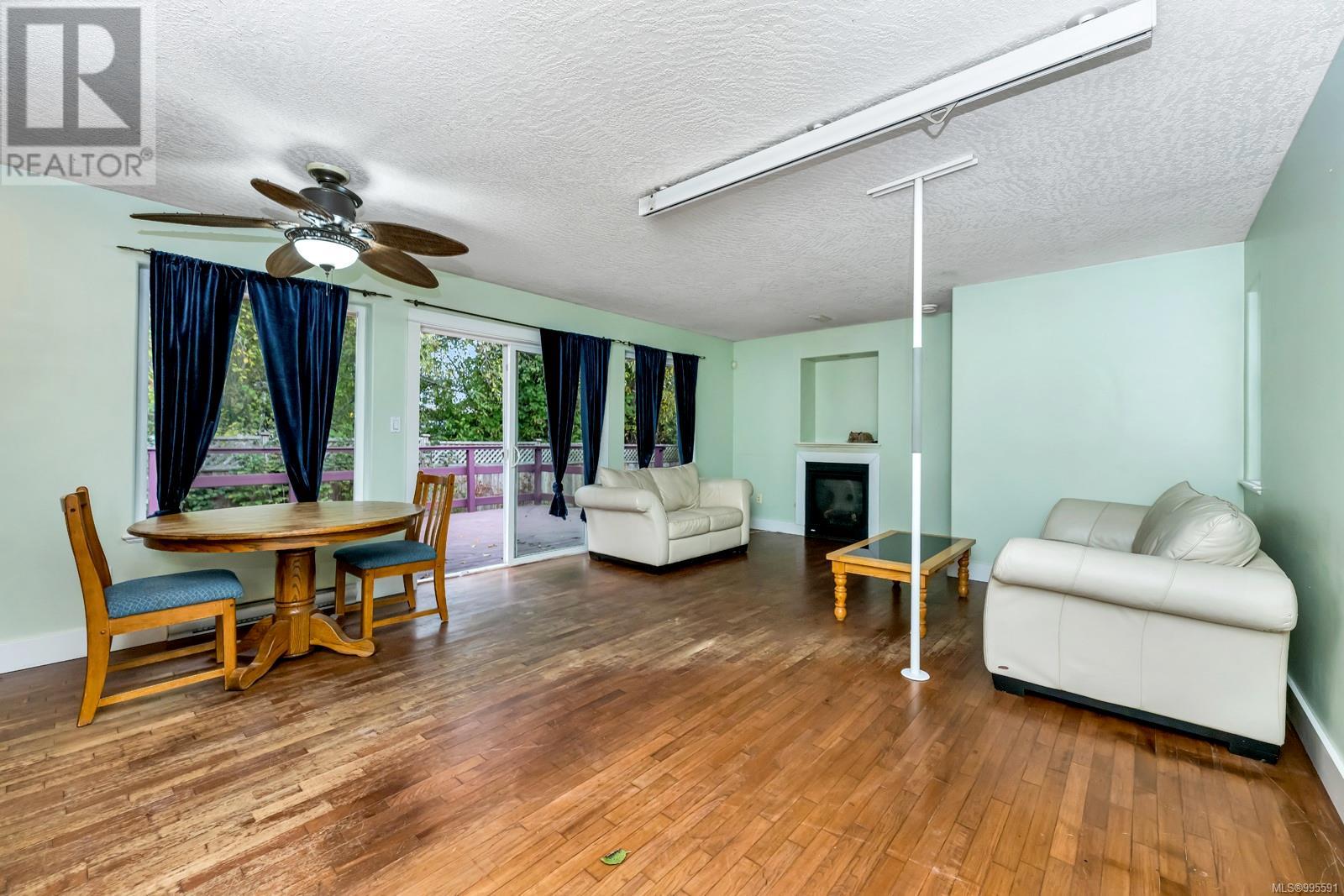 2273 Pond Pl, Sooke