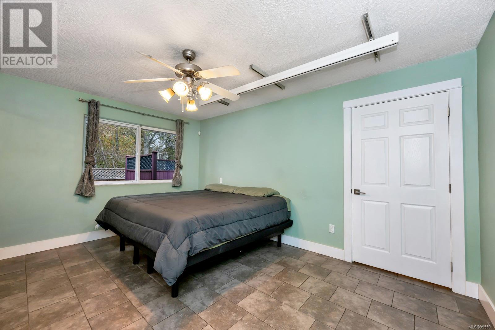 2273 Pond Pl, Sooke