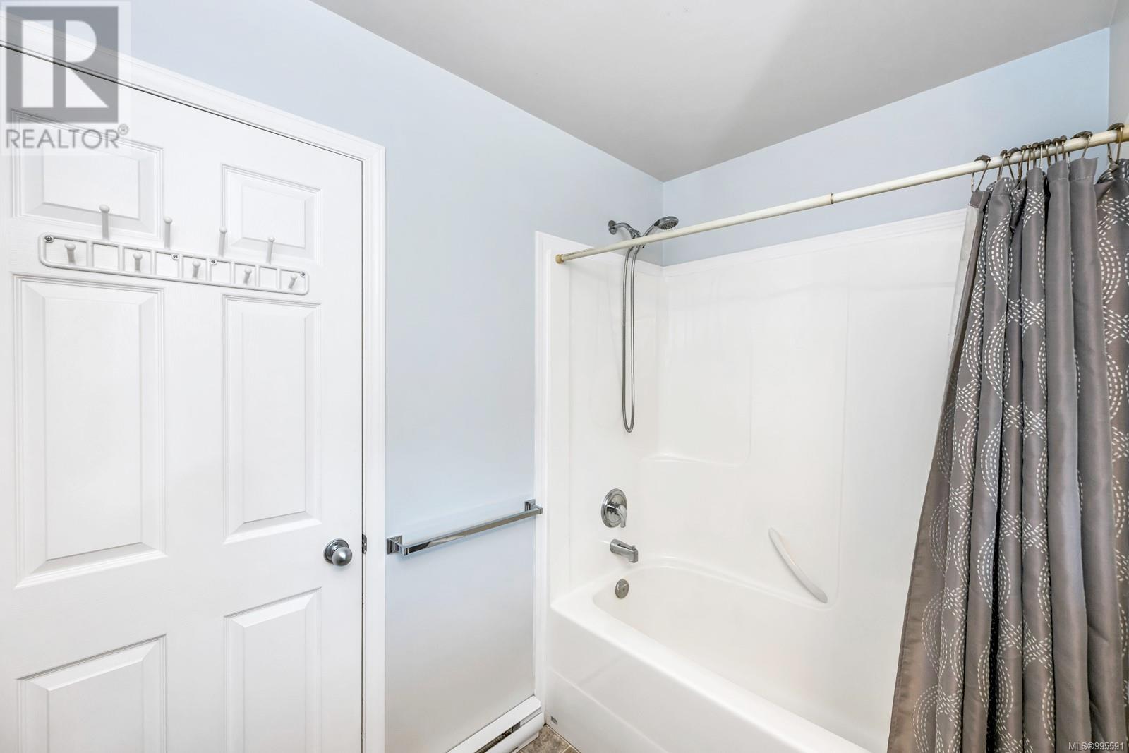 2273 Pond Pl, Sooke