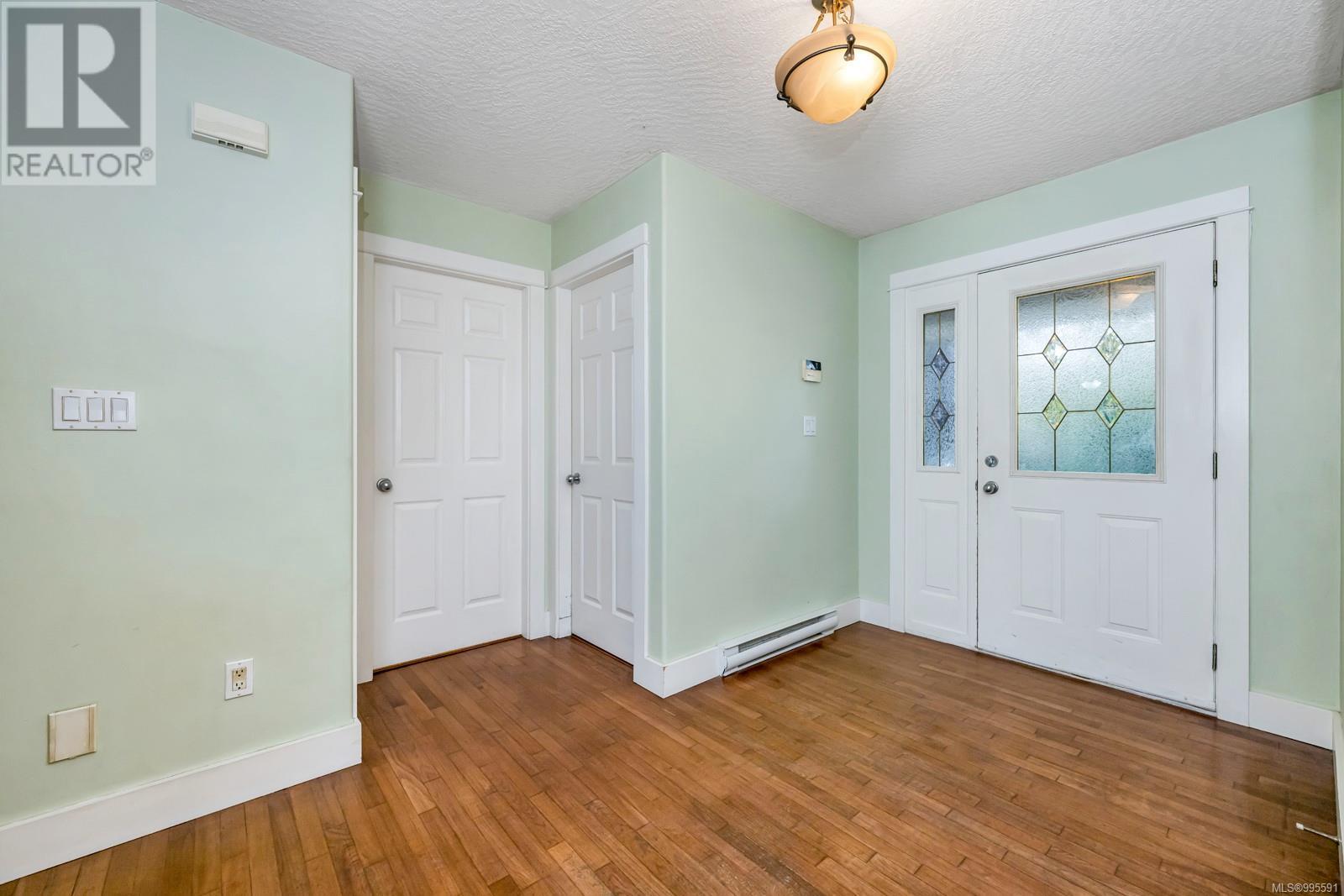 2273 Pond Pl, Sooke