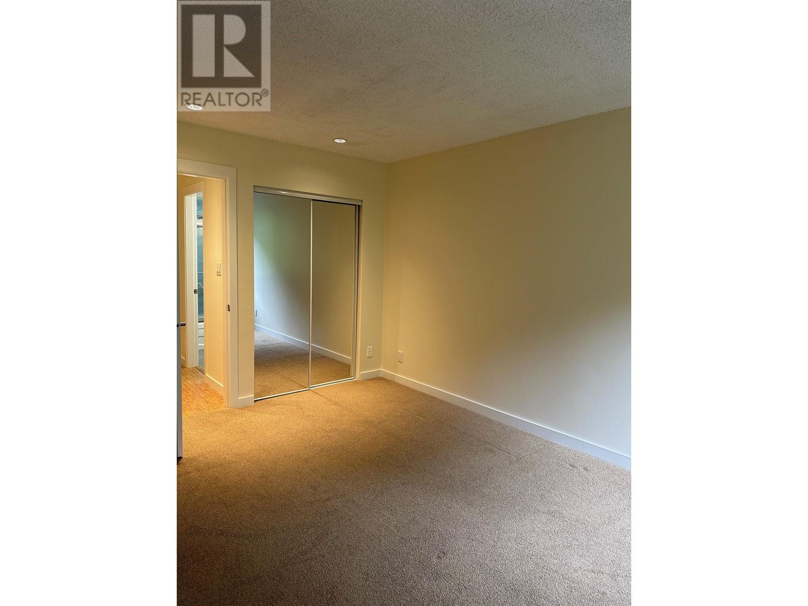 Photo 8 of 309 1422 E 3rd Avenue, Vancouver BC
