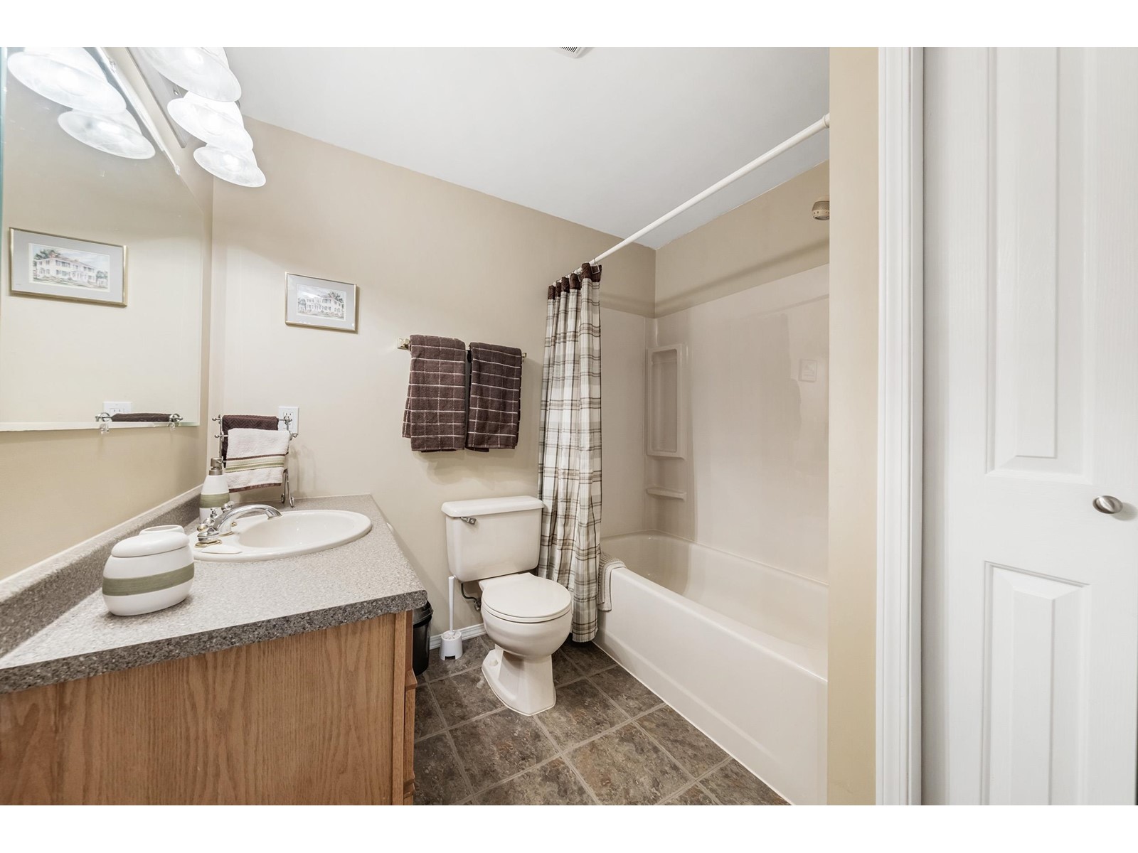 Photo 31 of 8030 153 A Street, Surrey BC