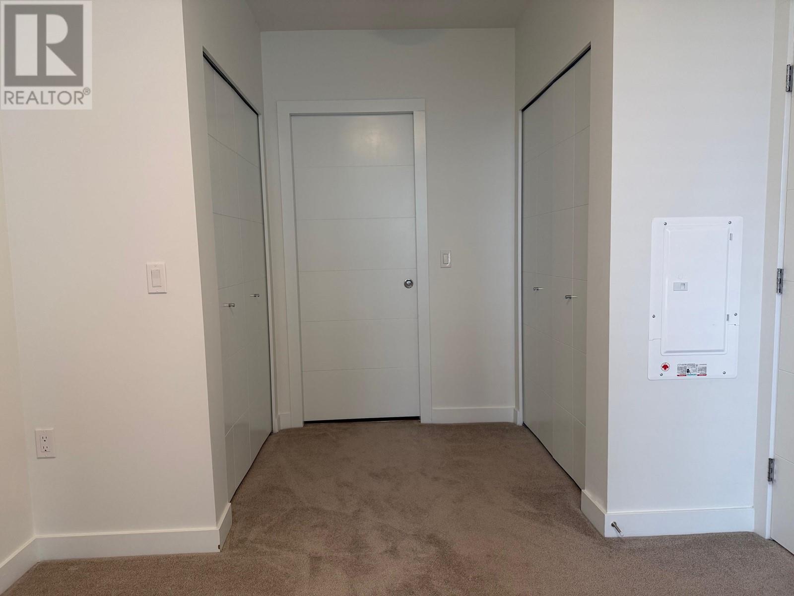 202 108 E 8TH STREET, North Vancouver real estate listing R2972364
