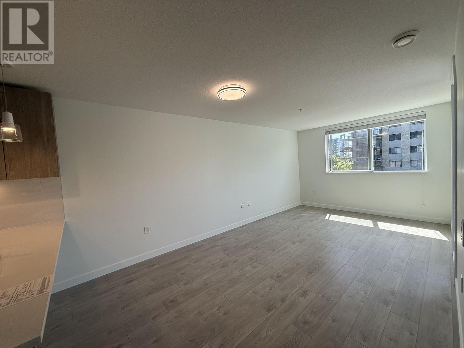 202 108 E 8TH STREET, North Vancouver real estate listing R2972364