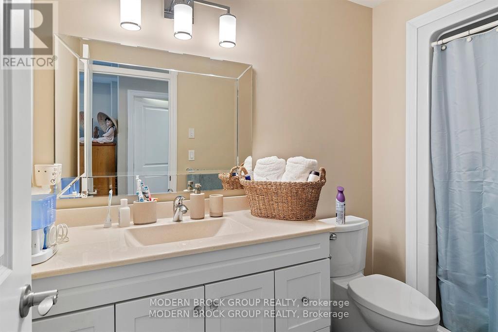 Photo 13 of 103 1109 Millwood Avenue, Brockville ON