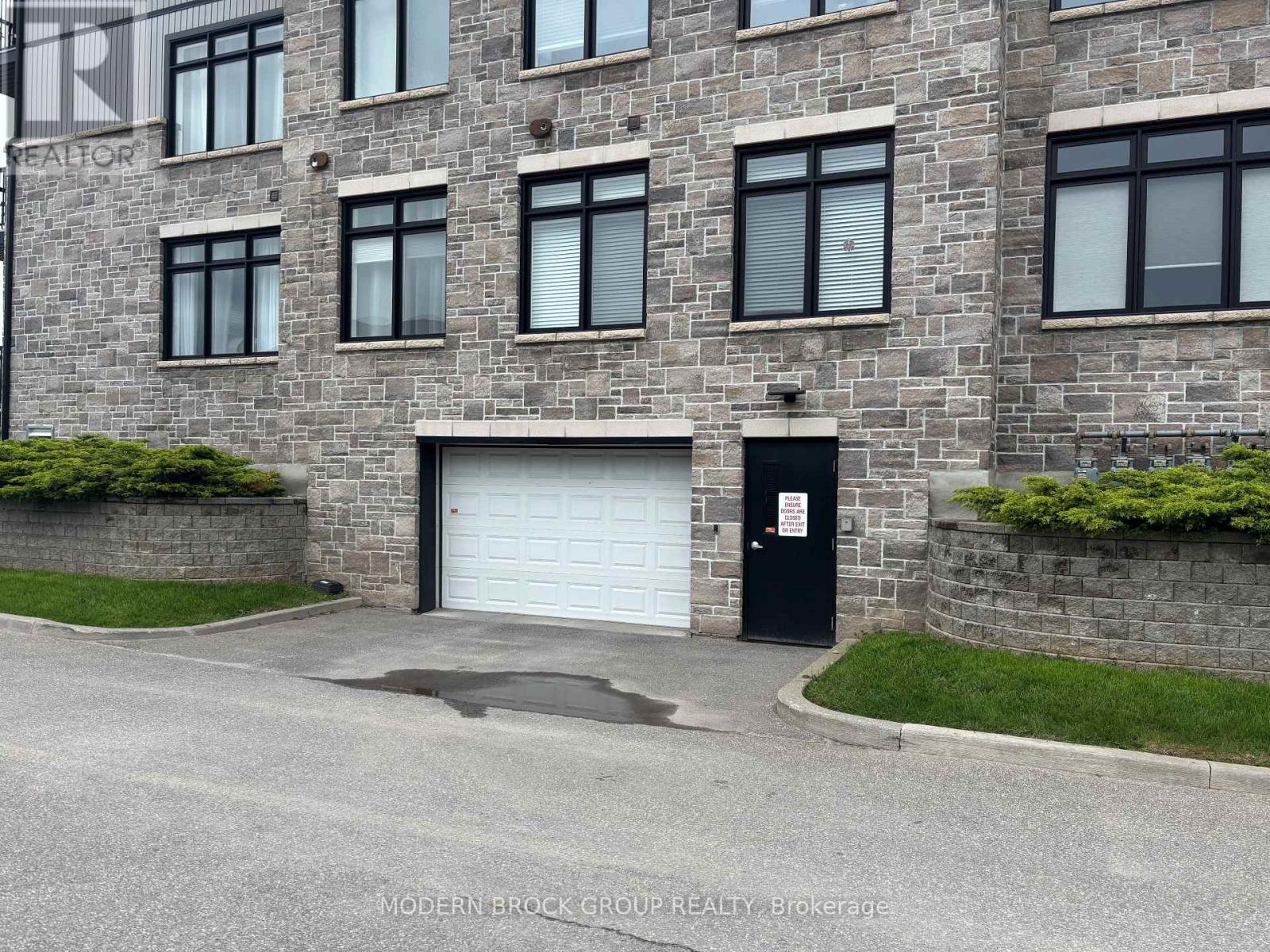 Photo 16 of 103 1109 Millwood Avenue, Brockville ON