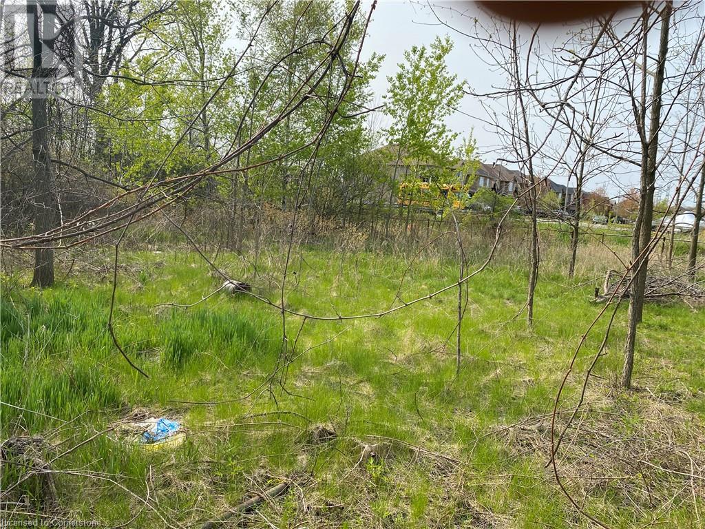 Photo 5 of 800 Rymal Road E, Hamilton ON