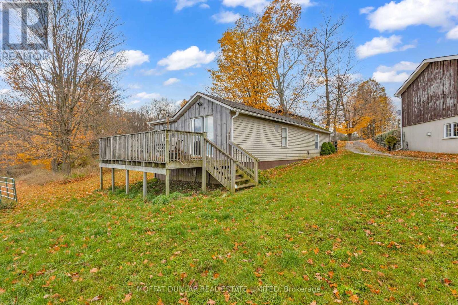 Photo 4 of 11559 6th Line Nassagawaya, Milton ON