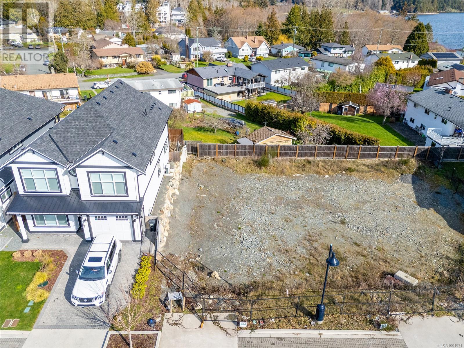 Photo 5 of 284 Seafield Rd, Colwood BC