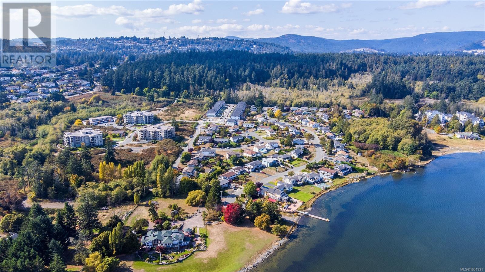 Photo 8 of 284 Seafield Rd, Colwood BC