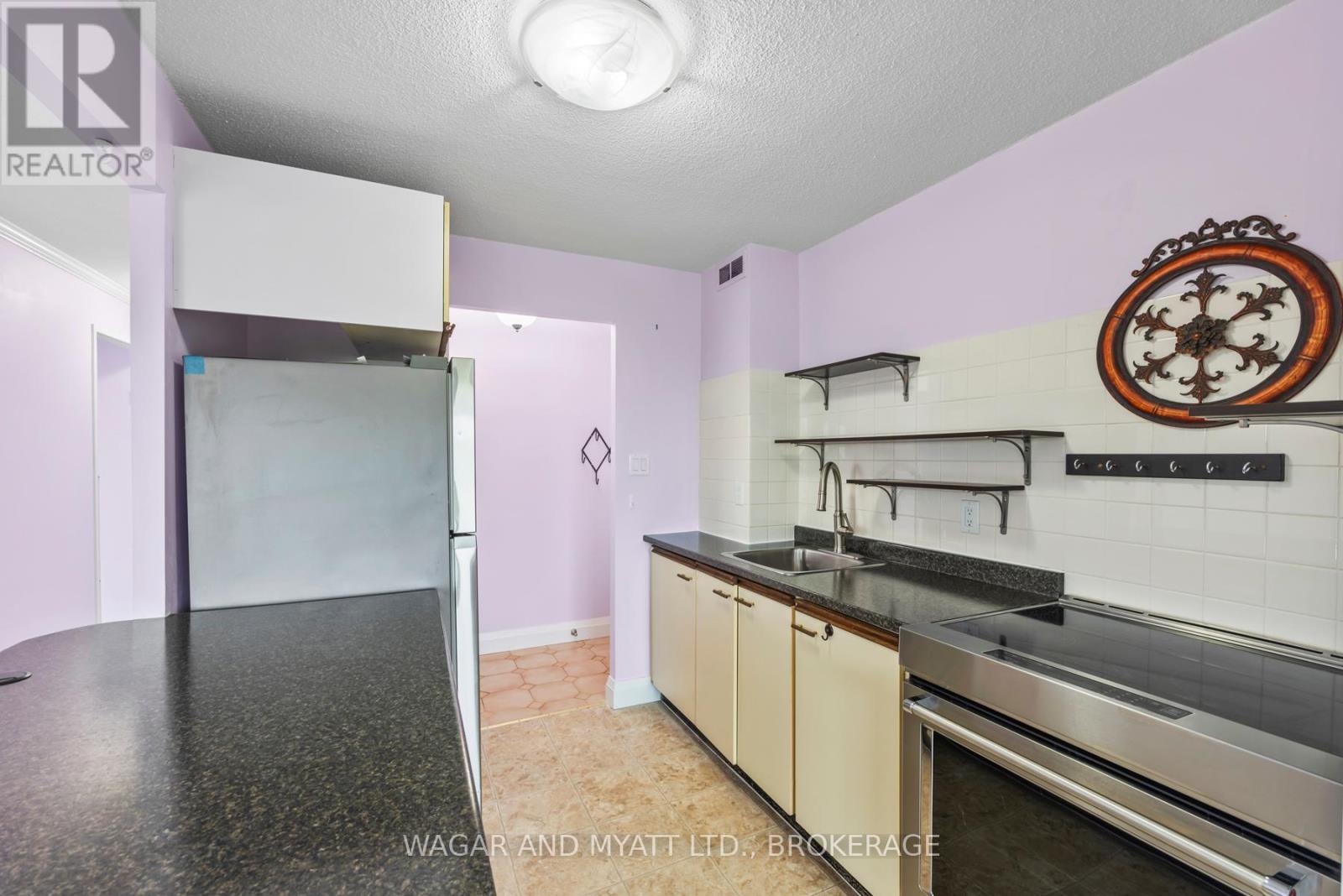 Photo 28 of 607 14 Greenview Drive, Kingston ON