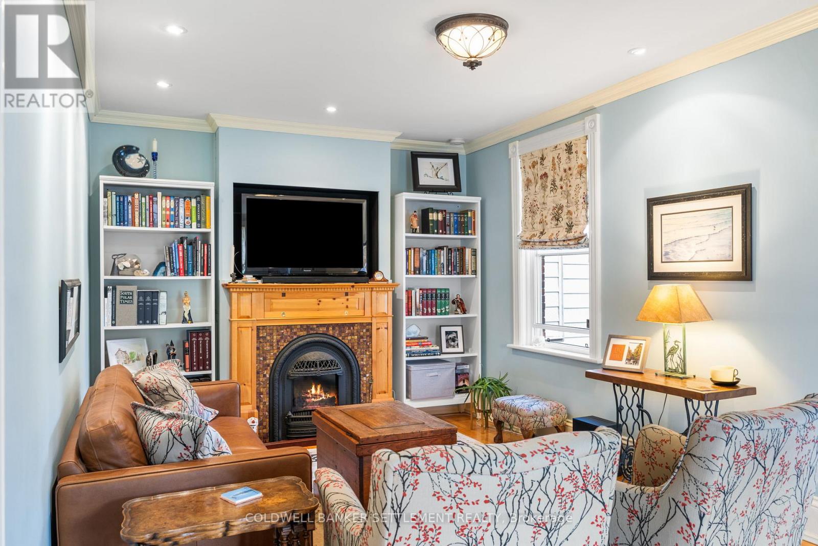 Photo 10 of 27 Lewis Street, Perth ON