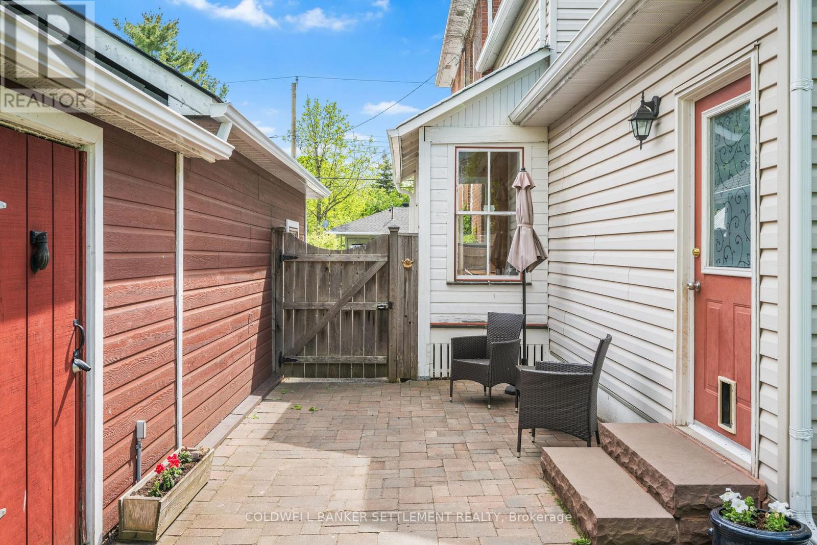 Photo 39 of 27 Lewis Street, Perth ON
