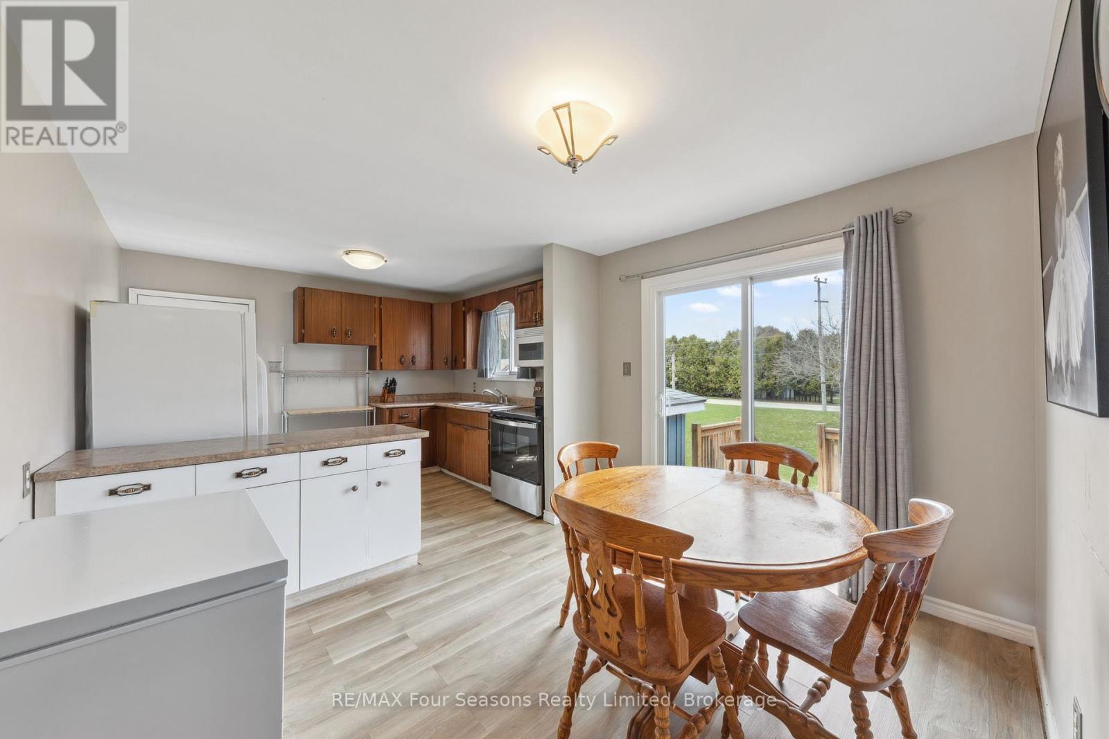 Photo 15 of 7146 Highway 26, Clearview ON