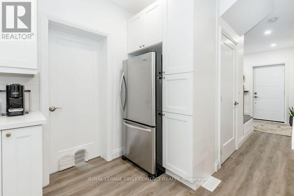 Photo 14 of 309 Gill Street, Orillia ON