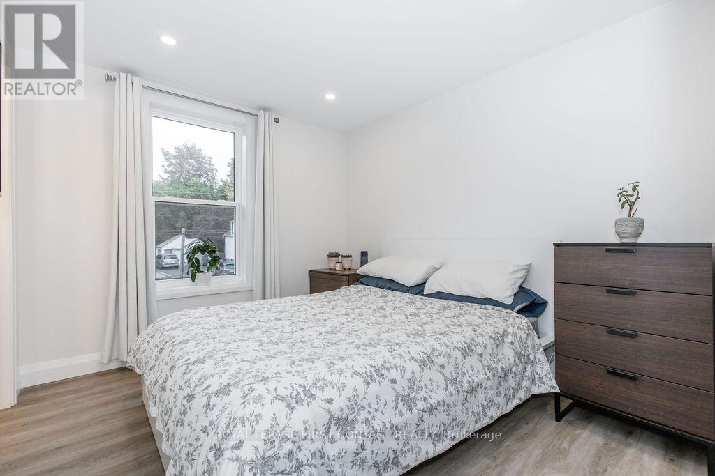 Photo 19 of 309 Gill Street, Orillia ON