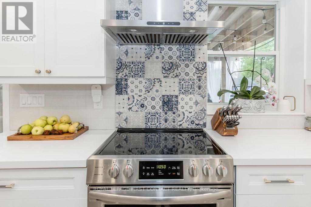 Photo 13 of 309 Gill Street, Orillia ON