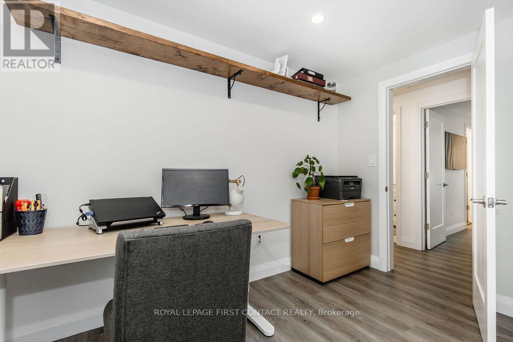 Photo 25 of 309 Gill Street, Orillia ON